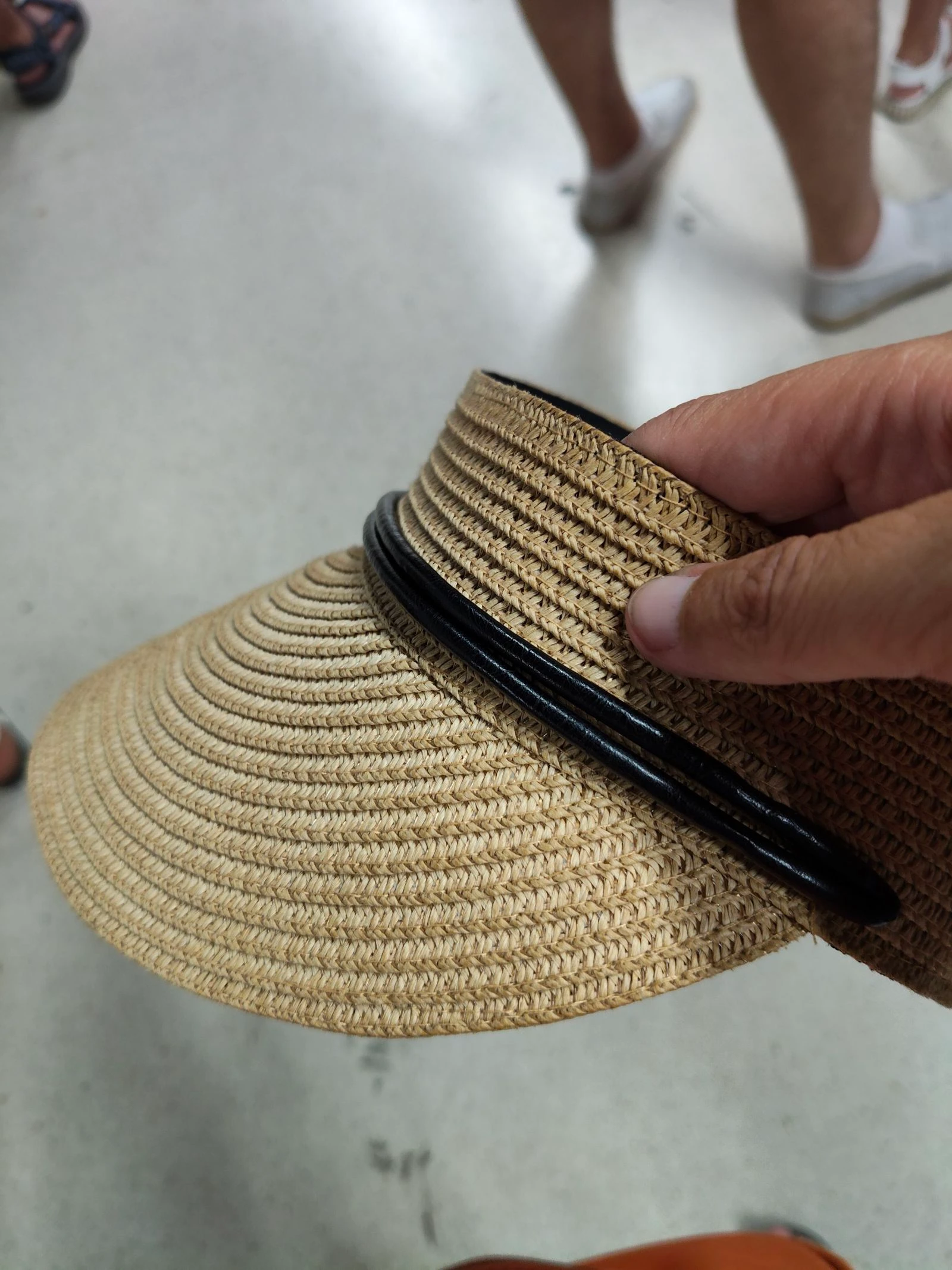 Adolfo Domínguez-Grote Visera T-L met velcro-sluiting – photo 9